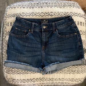 GAP High-Rise Cut-Off Jean Short
